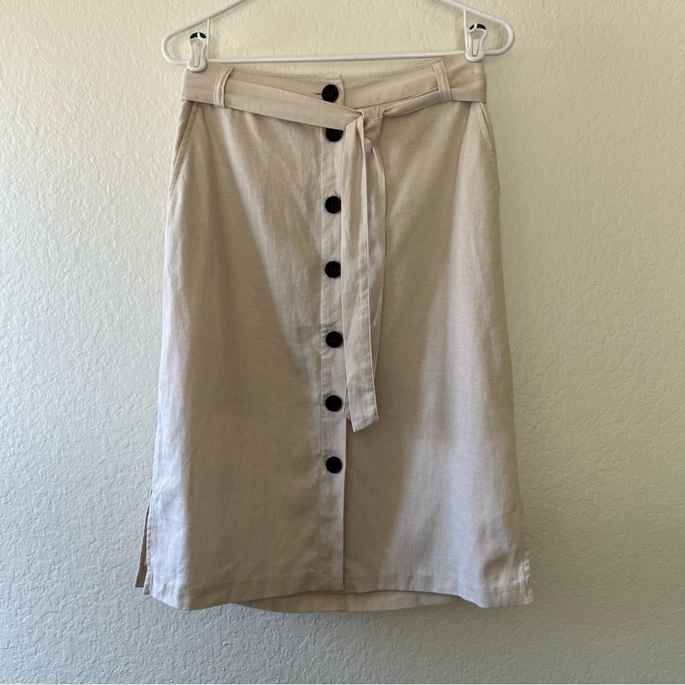 Banana republic front button linen midi skirt size 00 petite
